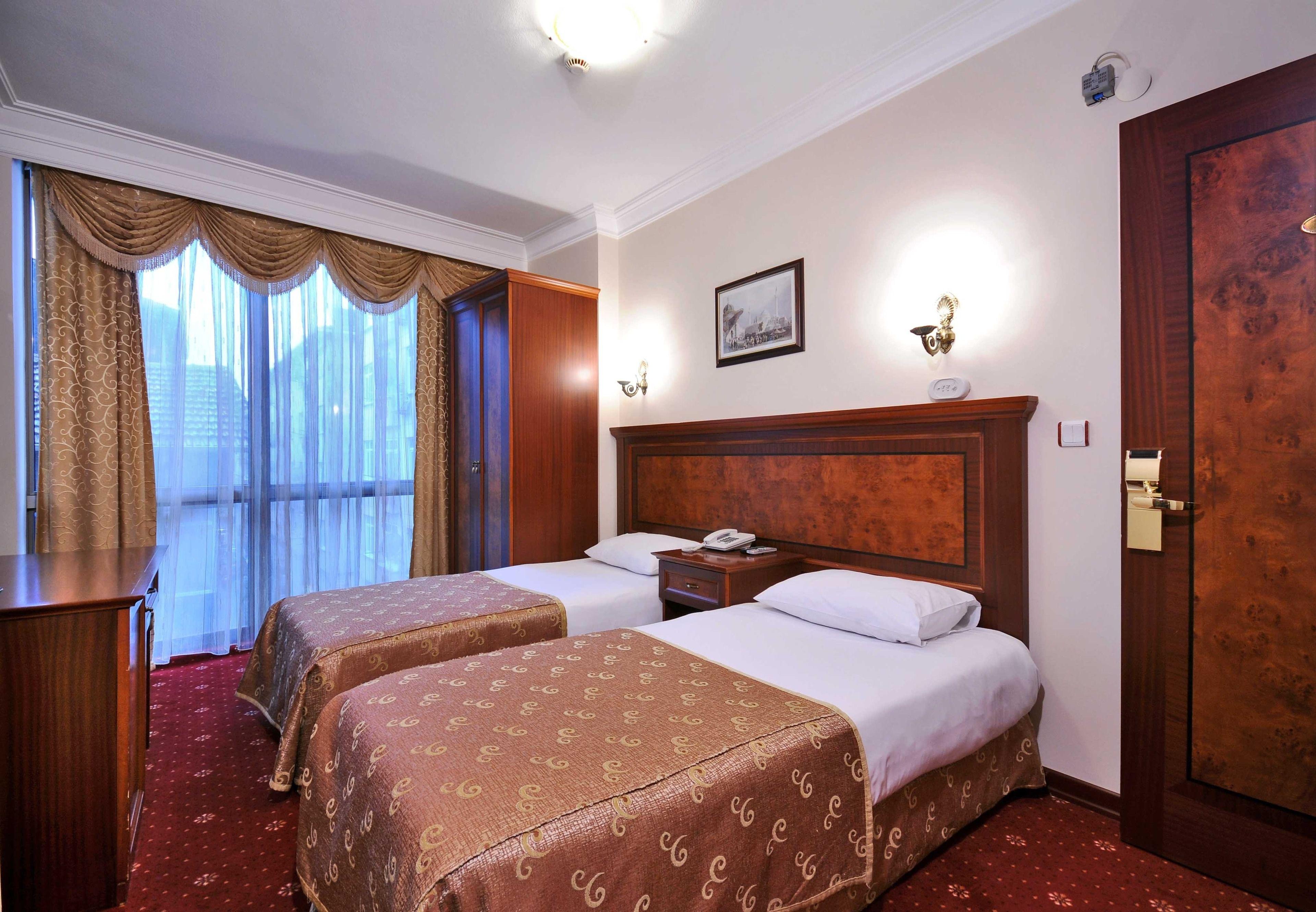 Grand Eyuboglu Hotel — Photos 1